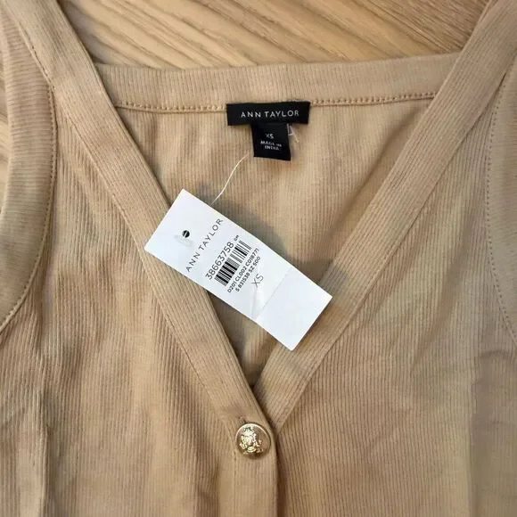 $50 Ann Taylor Button V-Neck Tank Top size XS - Picture 3 of 4